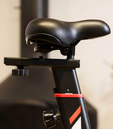 Vélo de Biking - CARE - Racing 470 - FBA