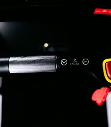 Tapis de course professionnel - 24km/h - CARE - ZEPHYR