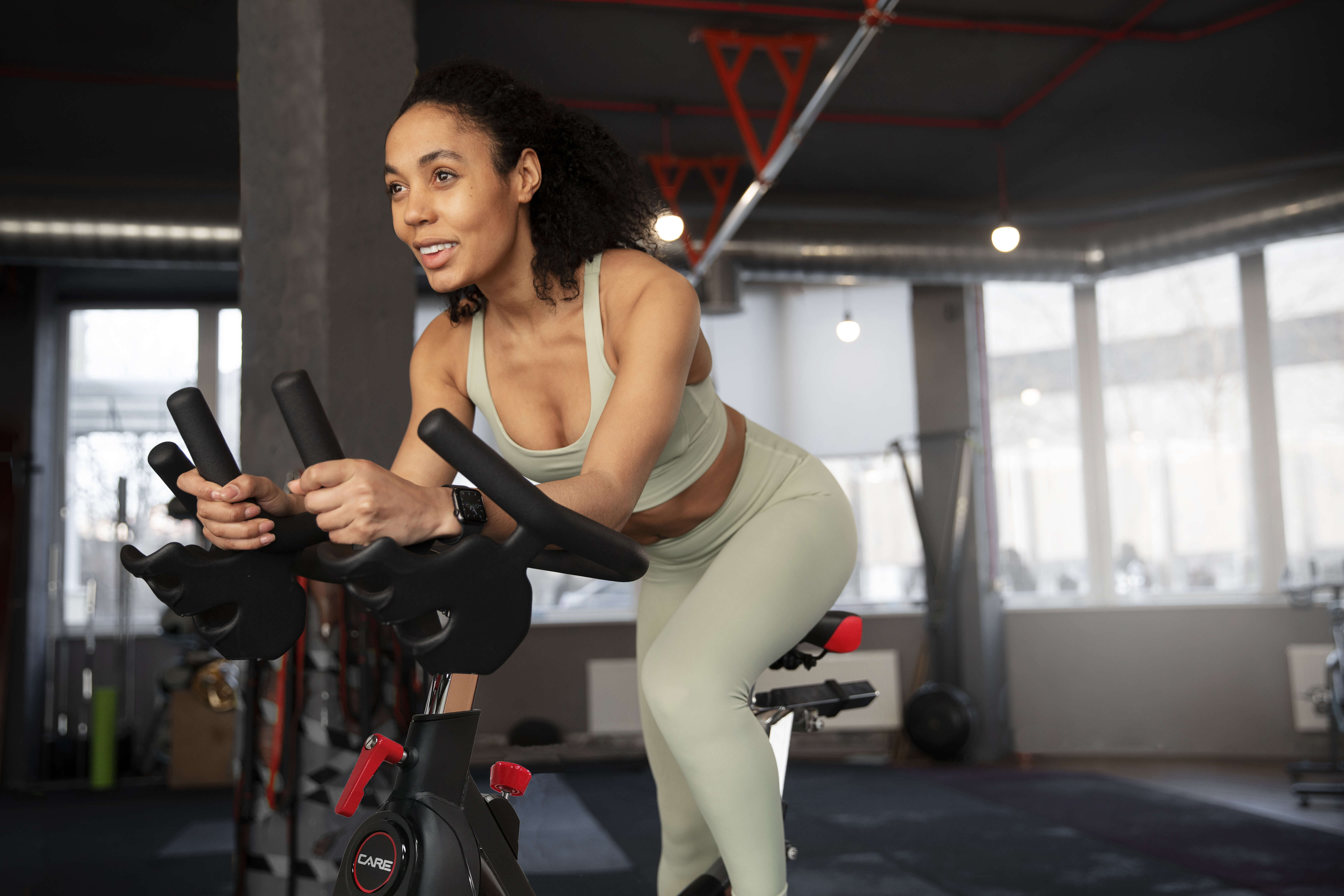 VELO PROFESSIONNEL POUR SALLE DE SPORT